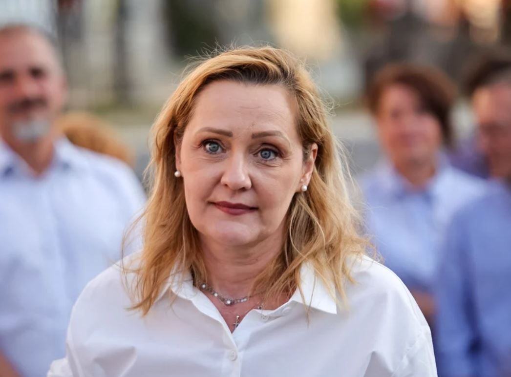 Elena Lasconi reacționează vehement la hotărârea Curții Constituționale prin care Dianei Șoșoacă i-a fost interzisă candidatura