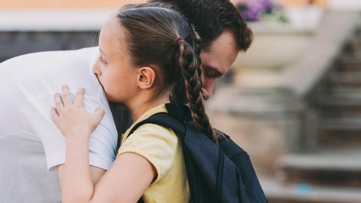 Elevii și studenții din familii monoparentale vor primi bani de la stat! Ce trebuie să facă pentru a beneficia de stimulentul financiar