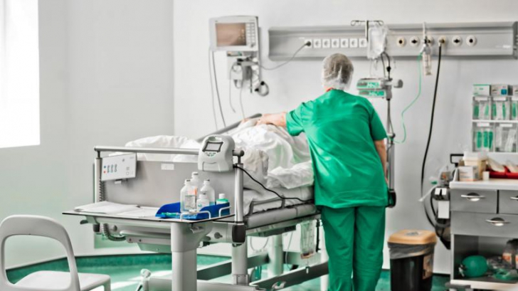 Care este starea de sănătate a celor două minore arse la un experiment pirotehnic nereușit din Cluj. Una dintre fete este internată la ATI