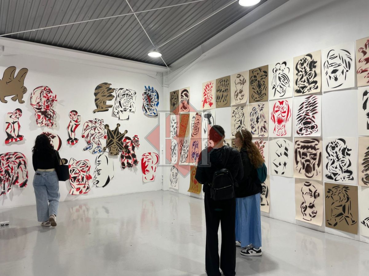 Noaptea Albă a Galeriilor continuă! Ieşenii sunt invitați și în această seară să exploreze arta contemporană la expozițiile din oraș