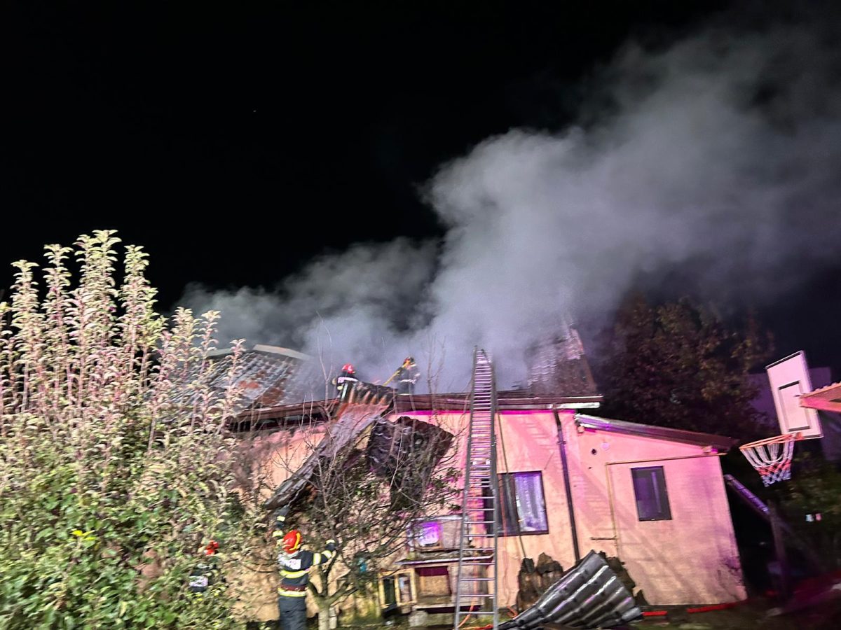 Incendiu în județul Iași. Pompierii au intervenit la o casă din Vorovești