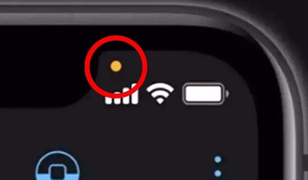 Ce este semnul portocaliu care apare pe ecranul de la Iphone? Îți ascultă cineva conversațiile?