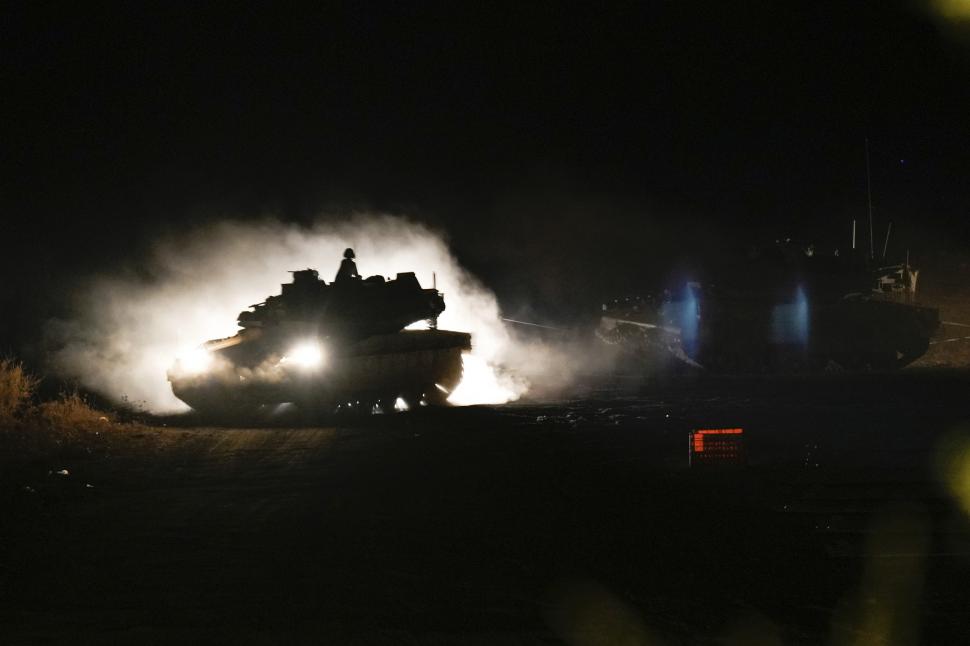 Israelul a atacat Libanul, iar sute de cetățeni au fost evacuați. Franța a trimis o navă militară în regiune