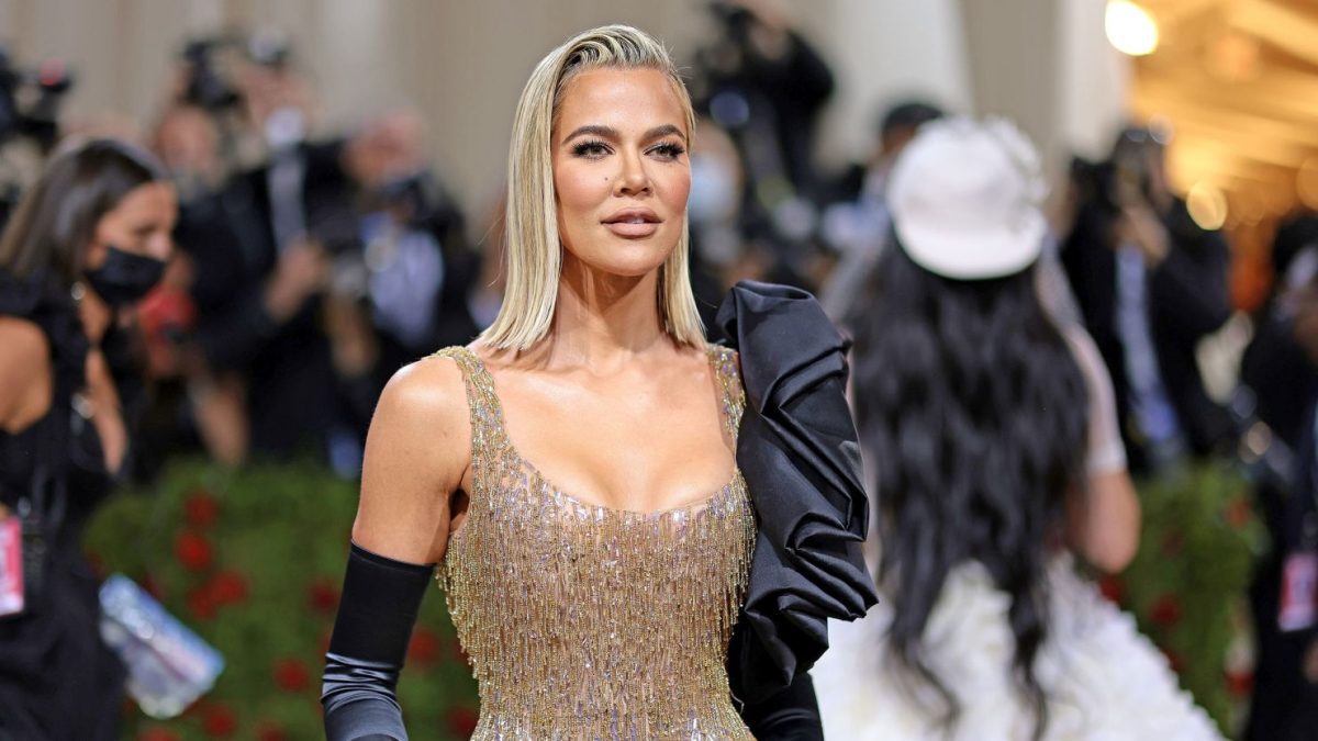 Khloe Kardashian și-a refăcut chipul după lupta cu cancerul de piele: „Am așteptat 9 luni pentru a-mi corecta adâncitura din obraz”