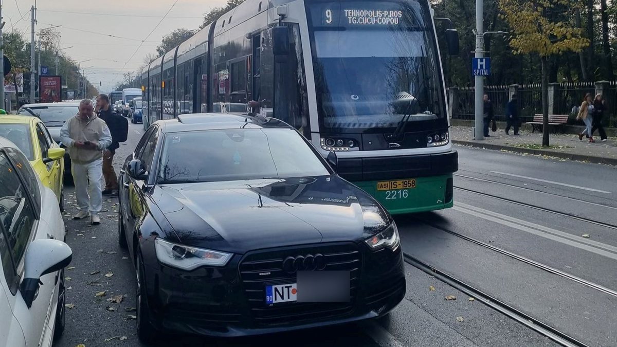 Un șofer de 33 de ani, din Neamț, a blocat tot traficul din Copou, după ce și-a lăsat mașina pe mijlocul străzii