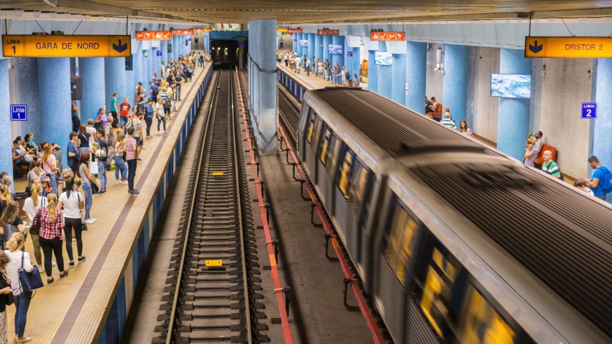 Sindicaliștii de la metrou amenință cu grevă generală. „Ne apucăm de ce ştim mai bine, de bătaie, de ieşit în stradă, de luptă sindicală”