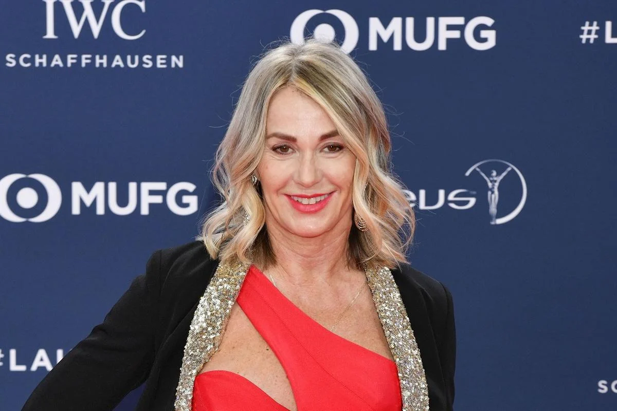 Nadia Comăneci a stârnit un val de controverse în mediul online, după ce a a intrat în vestiarul de la Real Madrid! Ce i-a revoltat pe fani