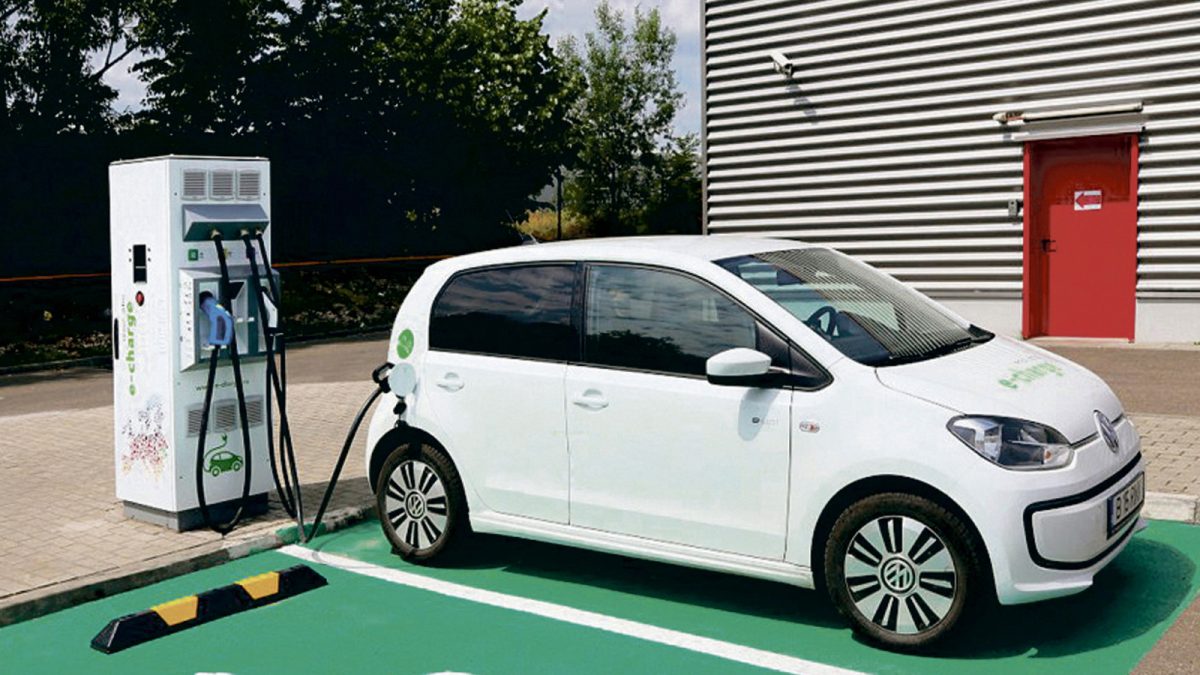 Antreprenorii din Iași au obținut vouchere pentru achiziția mașinilor electrice, în valoare de 260.000 de lei