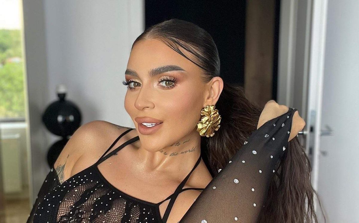 Oana Radu, răsfățată cu daruri romantice de iubit! Detalii FOTO