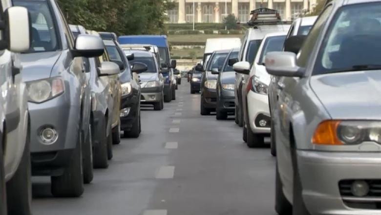 Din 2025, posesorii acestor mașini nu vor mai avea voie să circule pe drumurile publice! UE vine cu reguli stricte pentru români