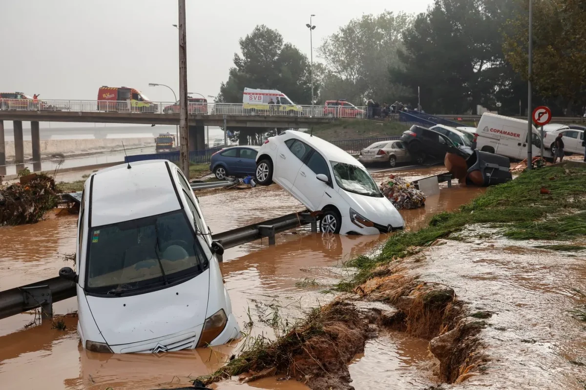 Numărul românilor dispăruți în inundațiile devastatoare din Spania urcă la 22! MAE în alertă maximă