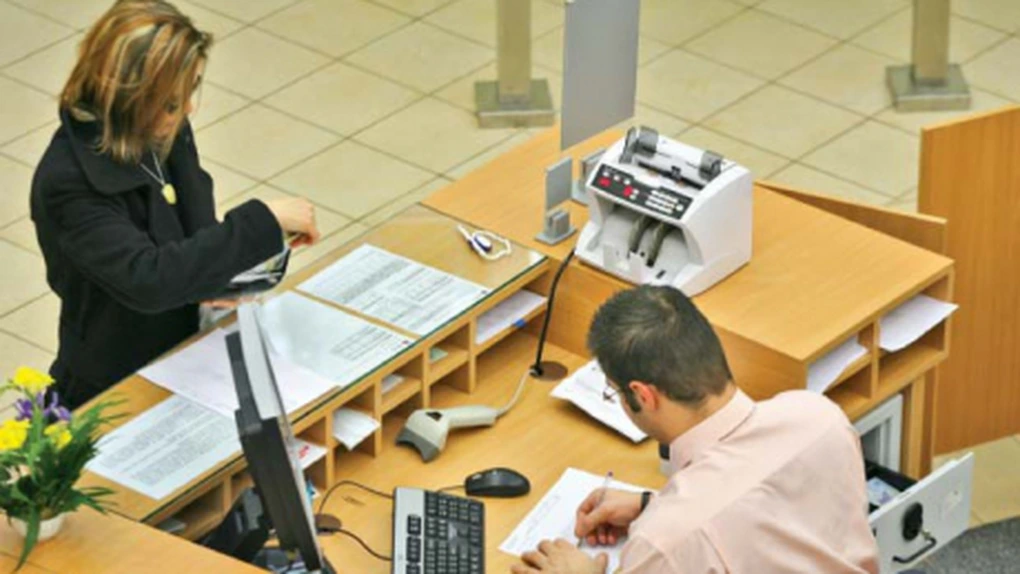 S-a dat lege pentru salariații care câștigă 3.000 de lei pe lună și vor să facă un împrumut bancar!