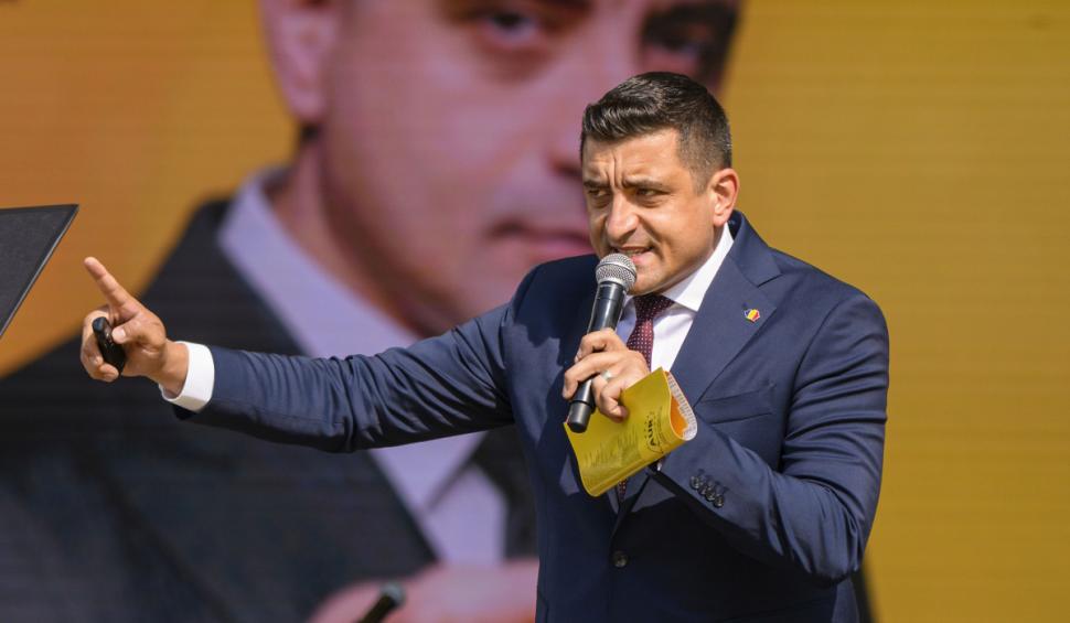 George Simion, huiduit și alungat de pe podul de la Galați! Liderul AUR a încercat să oprească lucrările de asfaltare pentru capital politic. „Hai, la revedere!”