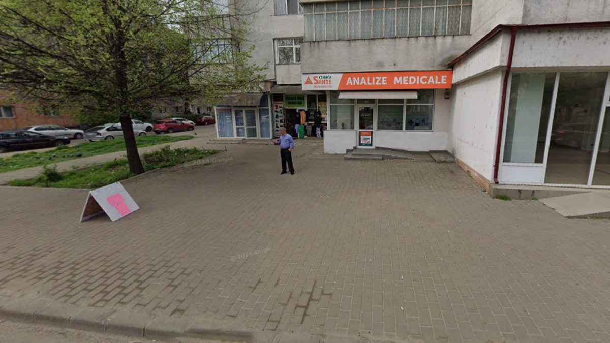 Un trotuar din cartierul Galata, pericol pentru pietoni! O femeie a căzut în cap din cauza pavelelor ridicate – UPDATE