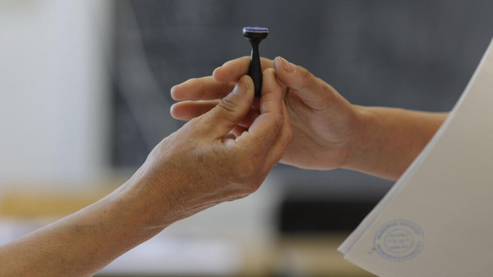 Sondaj Inscop. Intenția la vot a românilor la alegerile prezidențiale pentru turul II