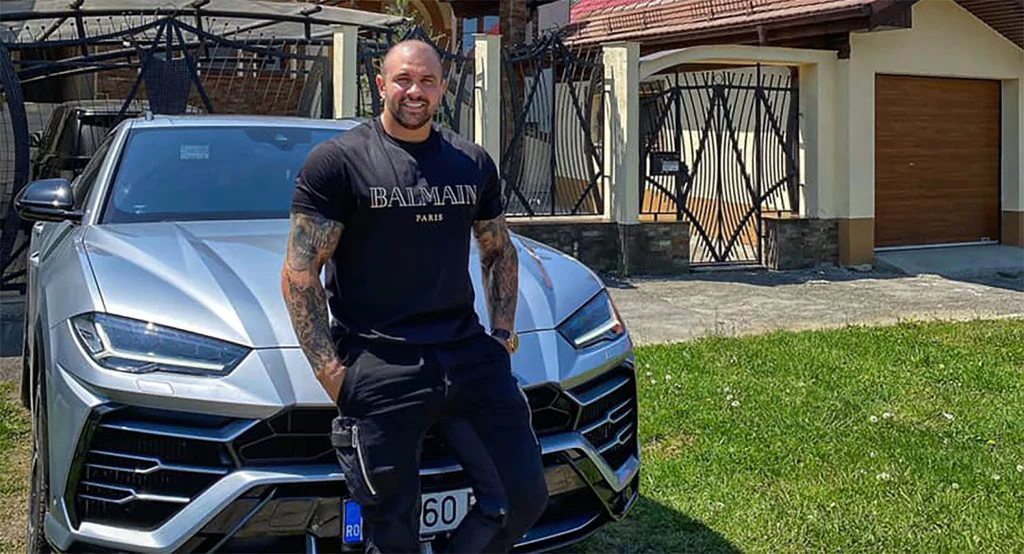 Necati Arabaci și Alex Bodi au făcut senzație în Dubai. Afaceristul s-a distrat la restaurantul de lux al lui Cosmin Olăroiu