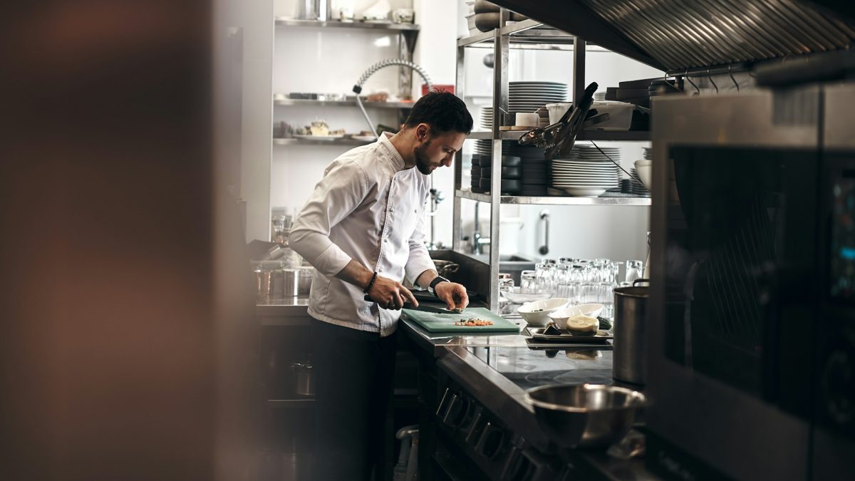 Ce este un abatitor și cum își ajută afacerea HoReCa?