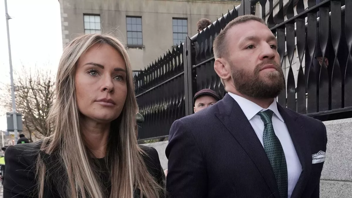 Dee Devlin rupe tăcerea: Ce spune logodnica lui Conor McGregor despre femeia ce l-a acuzat pe celebrul luptător de viol