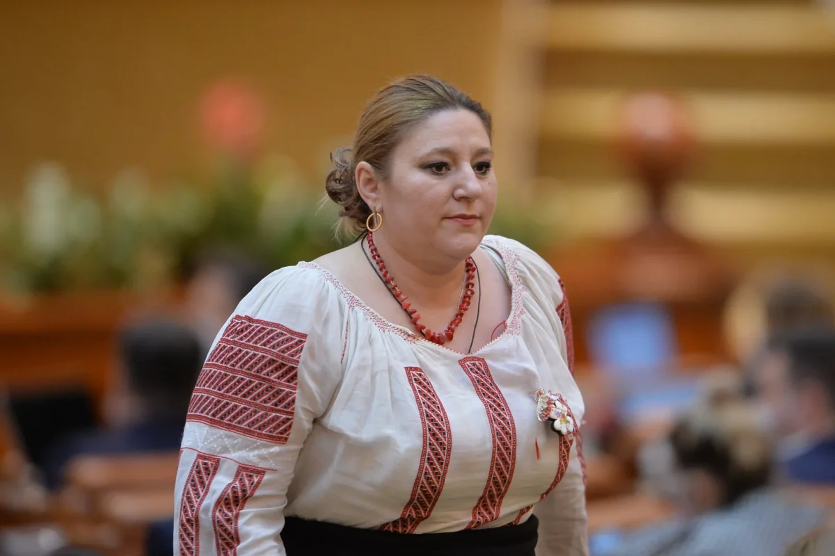 Diana Șoșoacă dă de pământ cu PSD și PNL: „CCR acum a dat liber la dictatura Iohannis”
