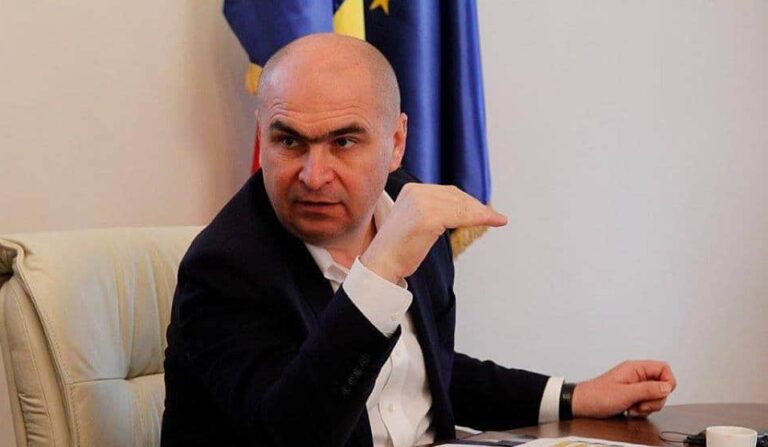Falsul patriot Bolojan cel deștept! De fapt, un lup deghizat în oaie