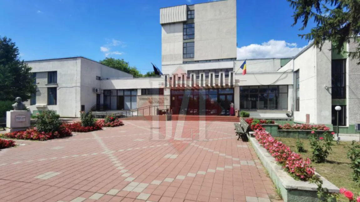 Zilele TUIASI 2024”: premierea cercetării, a profesorilor emeriți, seniori și a membrilor de onoare ai comunității Politehnicii ieșene