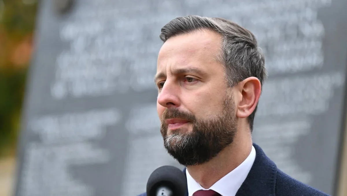 Ministrul polonez al Apărării acuză ucrainenii că au „memorie scurtă”