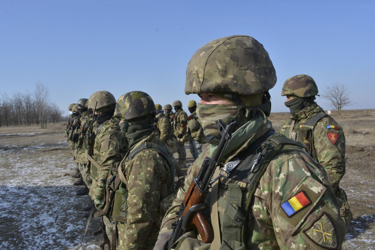 Pensionarii militari campioni la licitațiile cu Armata Română! Un pat de 400 de lei vândut cu peste 1.400