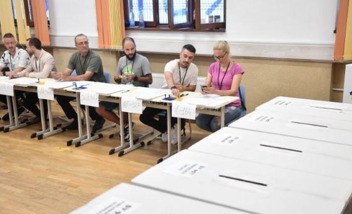 Se dau bani grei pentru cei din comisiile de votare! Cât câștigă un președinte de secție