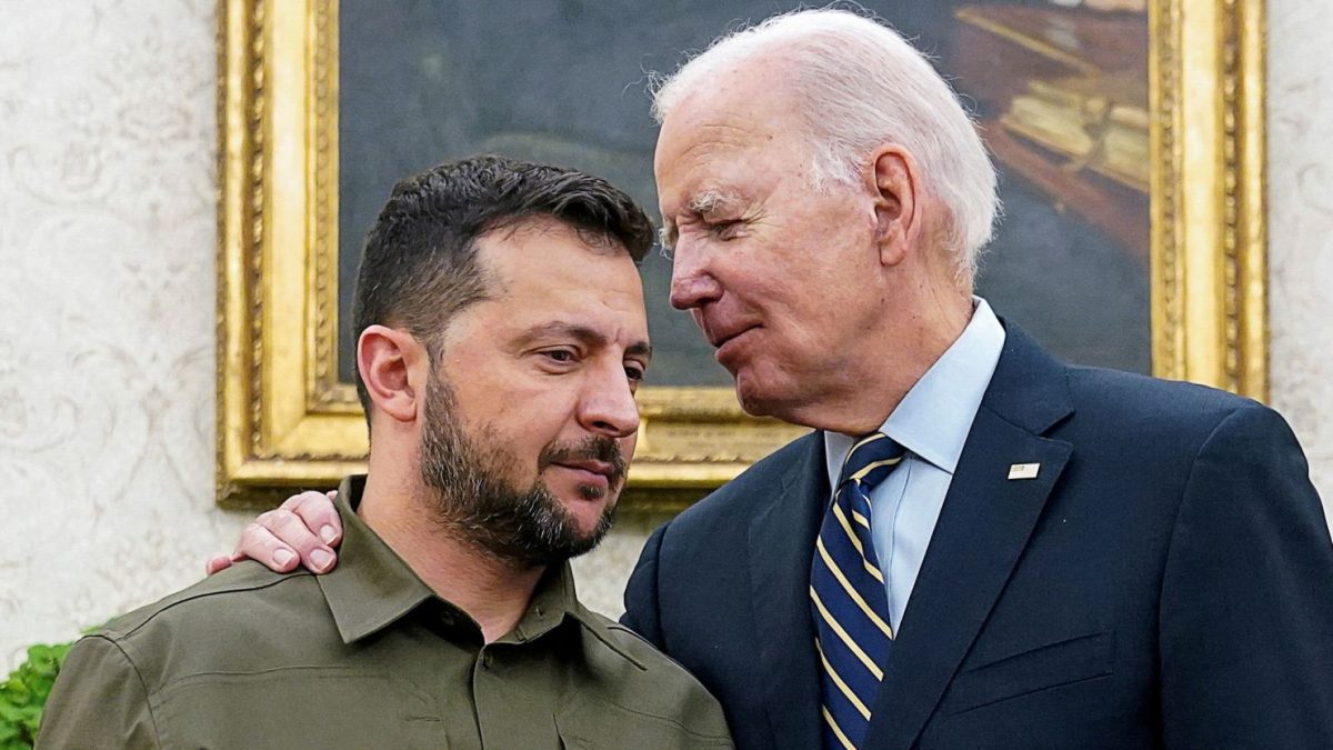Într-un act de ultimă instanță, Biden forțează măsuri radicale în Ucraina: tinerii de 18 ani trimiși pe front