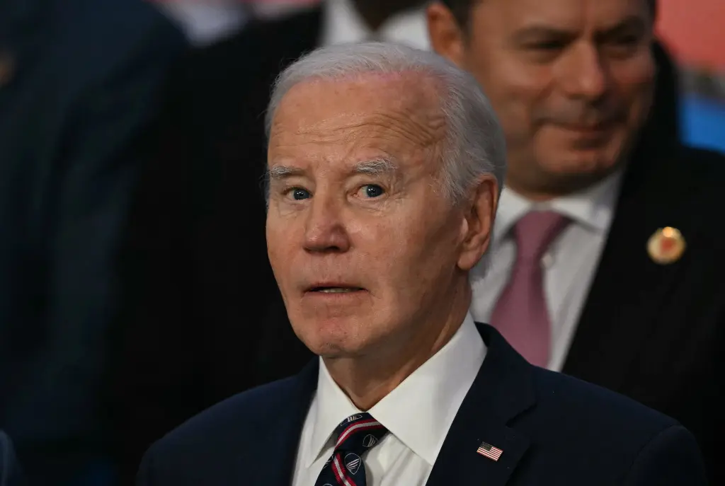 Biden autorizează Ucraina să atace în interiorul Rusiei cu rachete americane, declanșând critici și temeri de escaladare