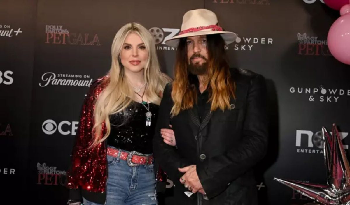 Tatăl artistei Miley Cyrus, divorț neașteptat. Ultimul mariaj a durat mai puțin de un an