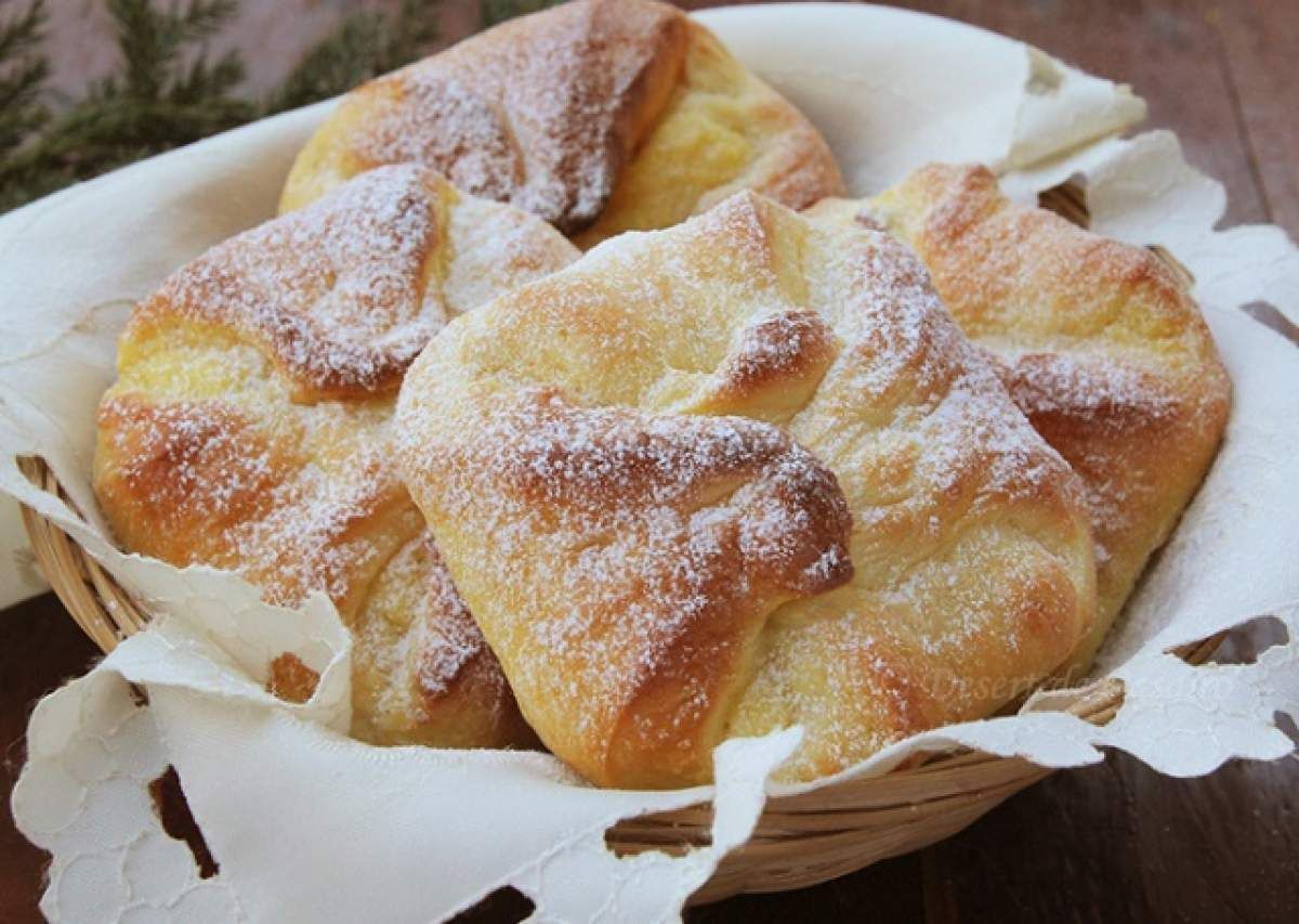 Brânzoaice – rețetă delicioasă de plăcinte cu brânză