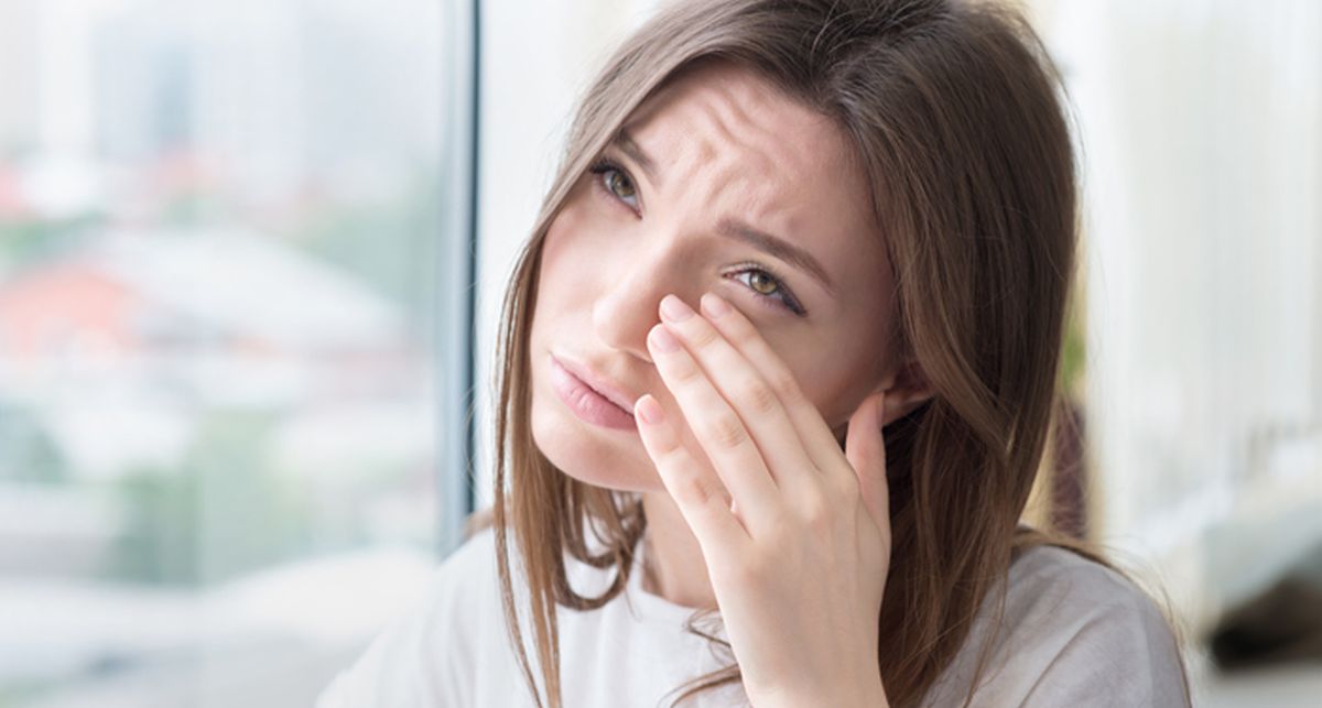 Ce vitamină lipsește când ți se zbate ochiul? Deficiențele pe care le poți avea