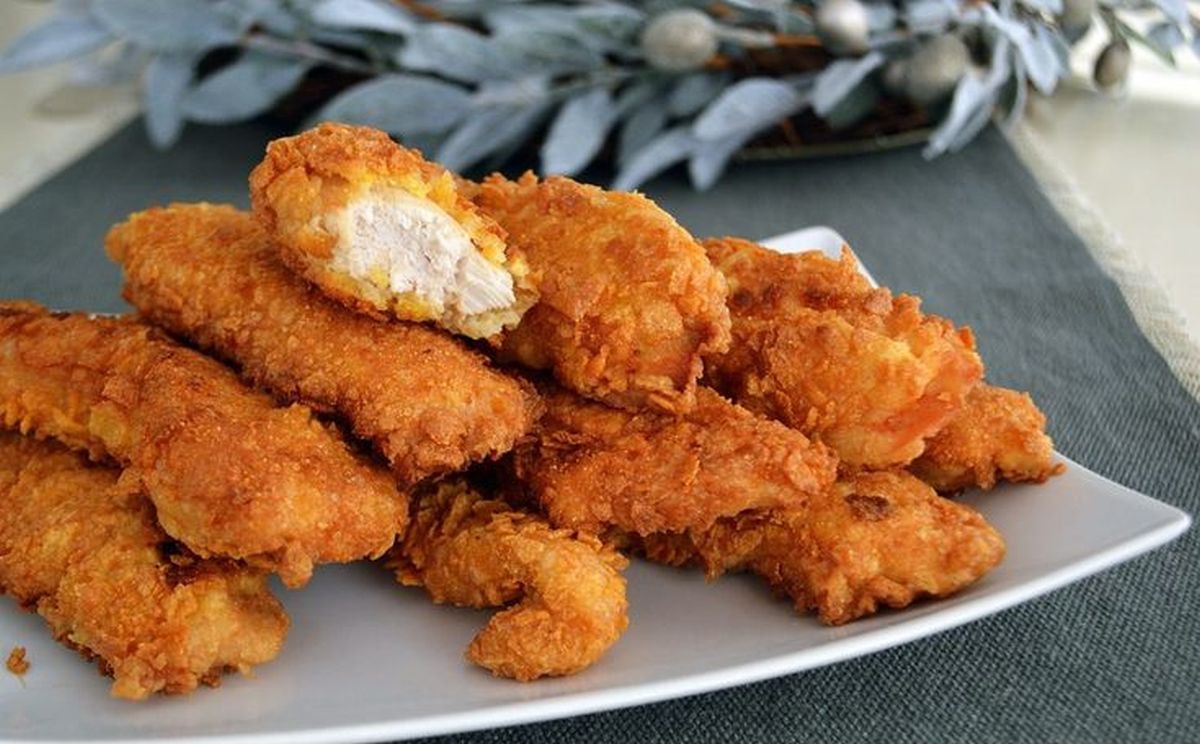 Crispy din piept de pui. O rețetă perfectă pentru un preparat crocant și delicios