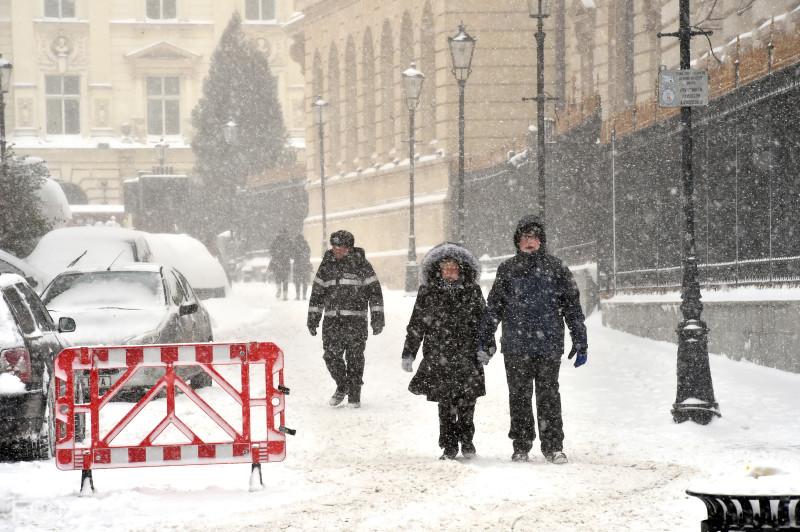 Vin zăpezile în România! Schimbare bruscă a vremii anunțată de meteorologi. Iată județele vizate de alertă