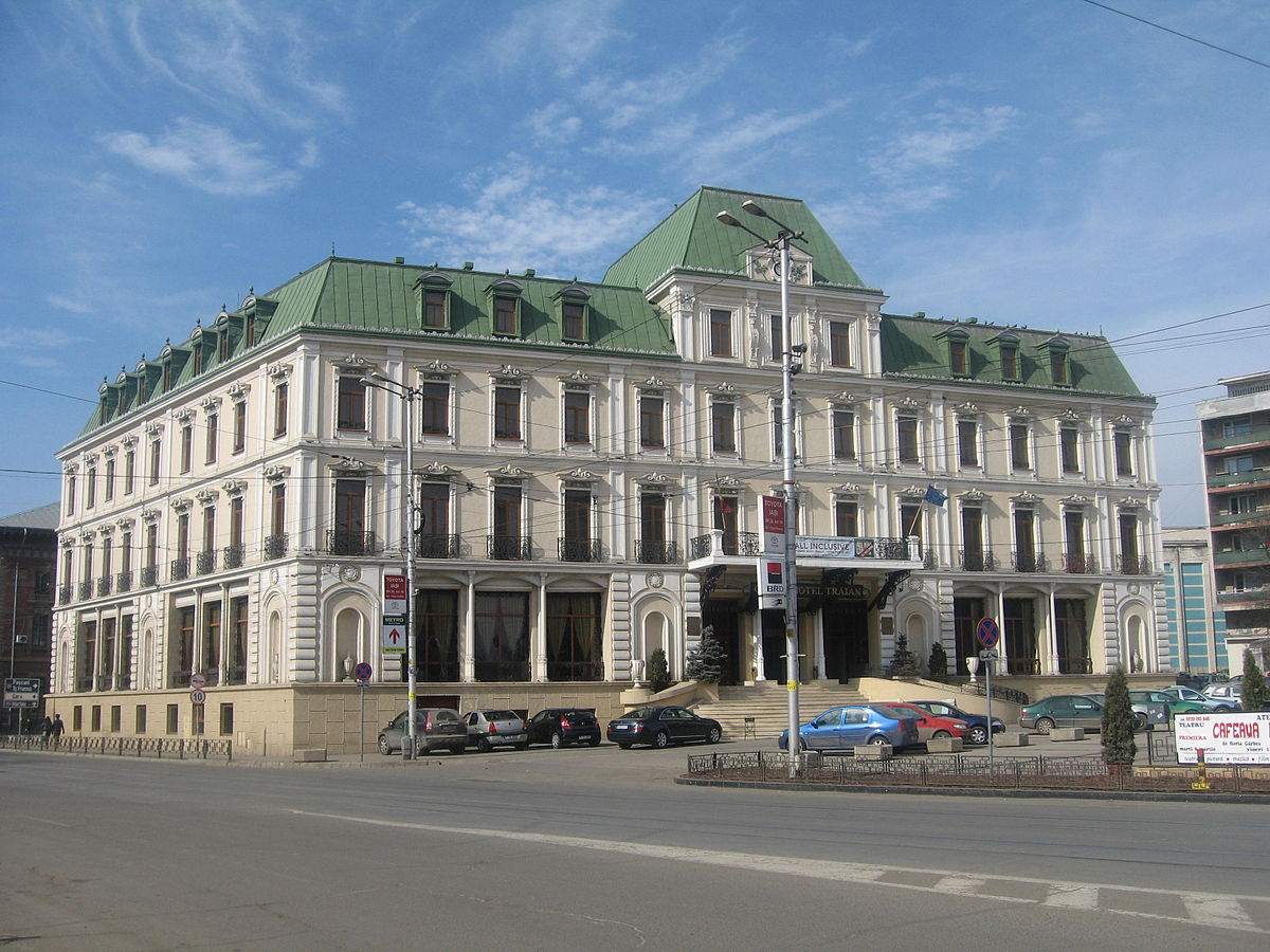 Cartea de Aur a unui monument istoric din Iași, furată! Semnăturile Președinților și familiei regale, dispărute!