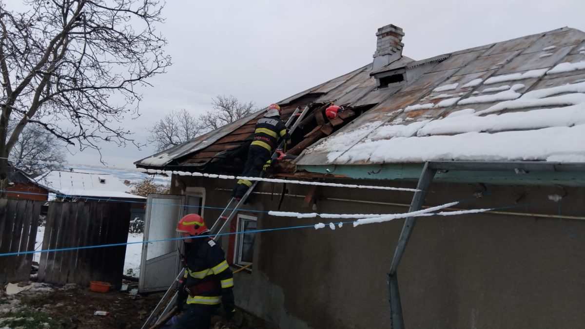 Incendiu produs la o casă din municipiul Pașcani