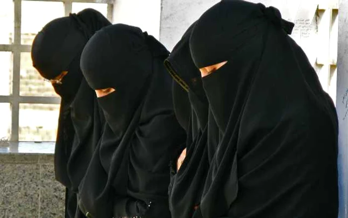 Iranul deschide o „Clinică de Reabilitare” pentru femeile care renunță la hijab