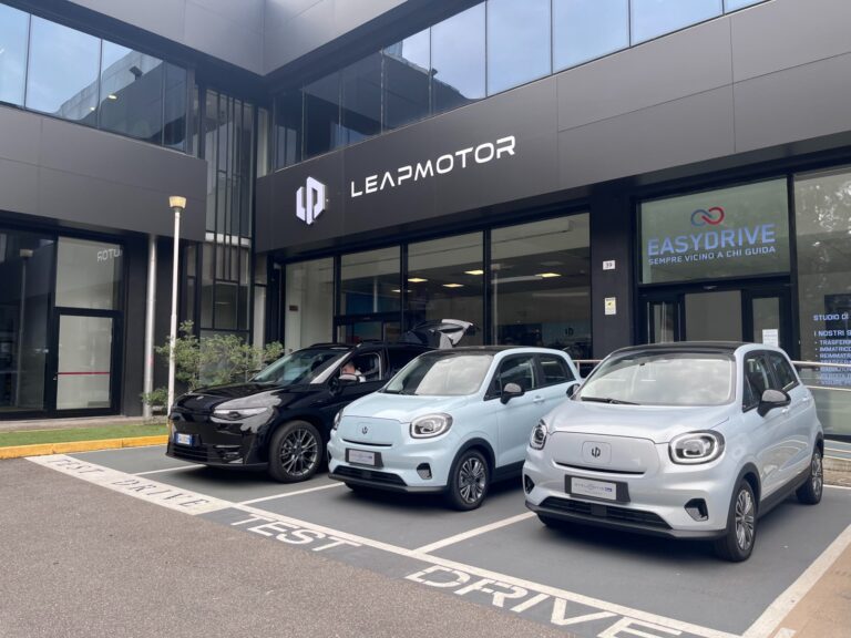 UE trimite oficiali în China pentru discuții legate de piața mașinilor electrice