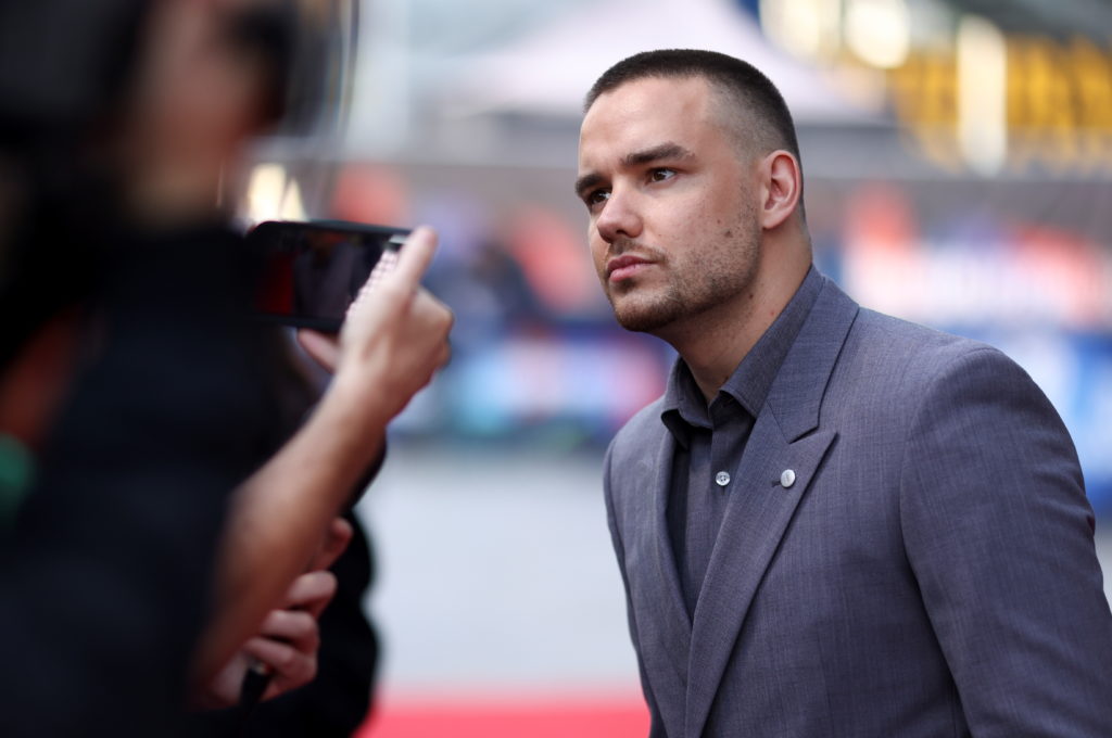 Ultimele ore ale fostului membru One Direction: Liam Payne ar fi comandat droguri și 9 sticle de whisky înainte de căderea fatală