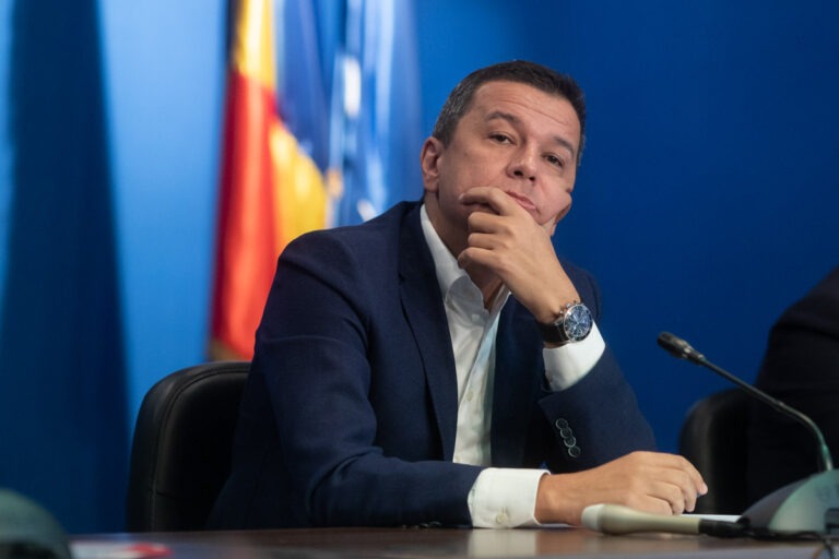 Ce a spus Ministrul Transporturilor, după ce un bărbat a murit pe șantierul autostrăzii A7