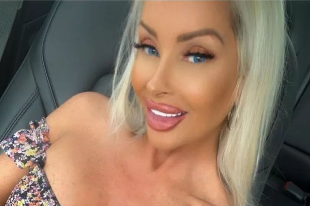Fost model PlayBoy, rămasă falită după divorț! Acum face Uber pentru a supraviețui