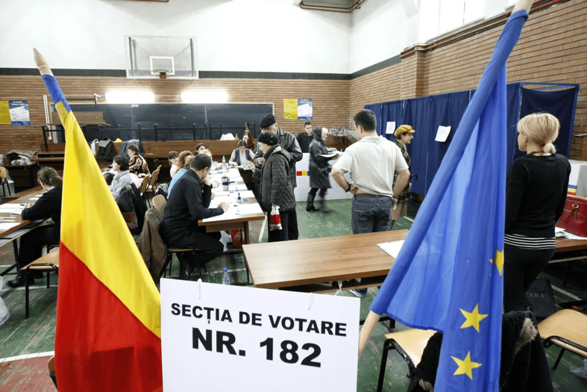 Alegeri parlamentare 2024, Iași! Ieșenii îi vor alege pe cei 5 senatori și 12 deputați care vor merge în Parlamentul României. Urnele se vor închide la ora 21:00, însă programul poate fi prelungit