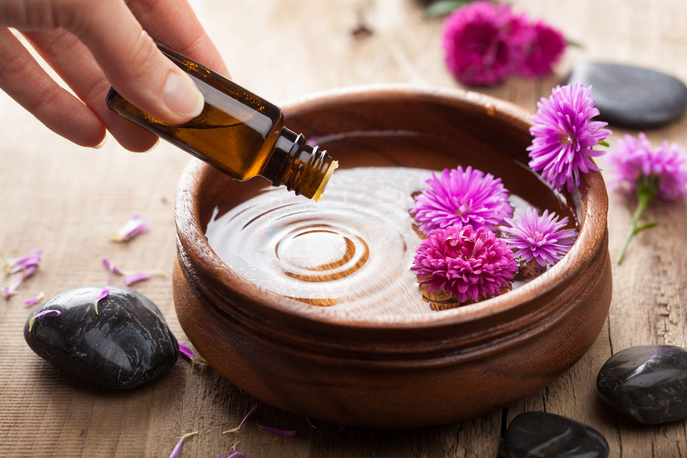 Cum să îți faci propriul parfum de cameră. Beneficiile unui produs homemade