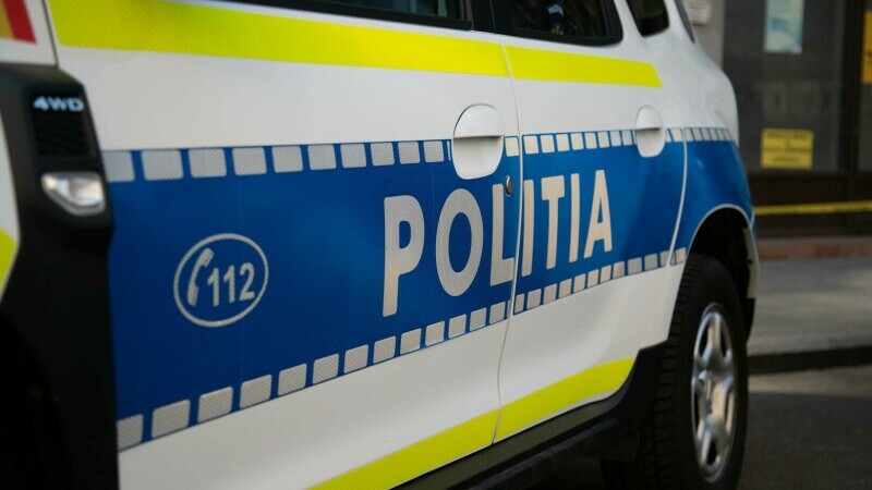 Polițiștii ieșeni au organizat activități preventiv – educative în scopul creşterii gradului de siguranţă a elevilor şi a preşcolarilor