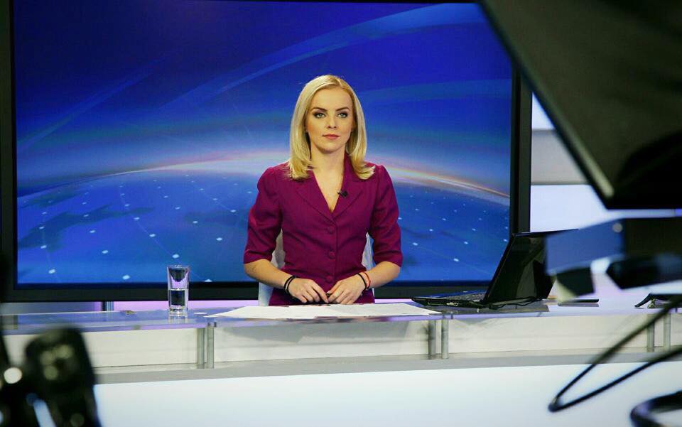 O prezentatoare TV, impresionată până la lacrimi de o bătrână, la supermarket. Totul a pornit de la o caserolă de ciuperci