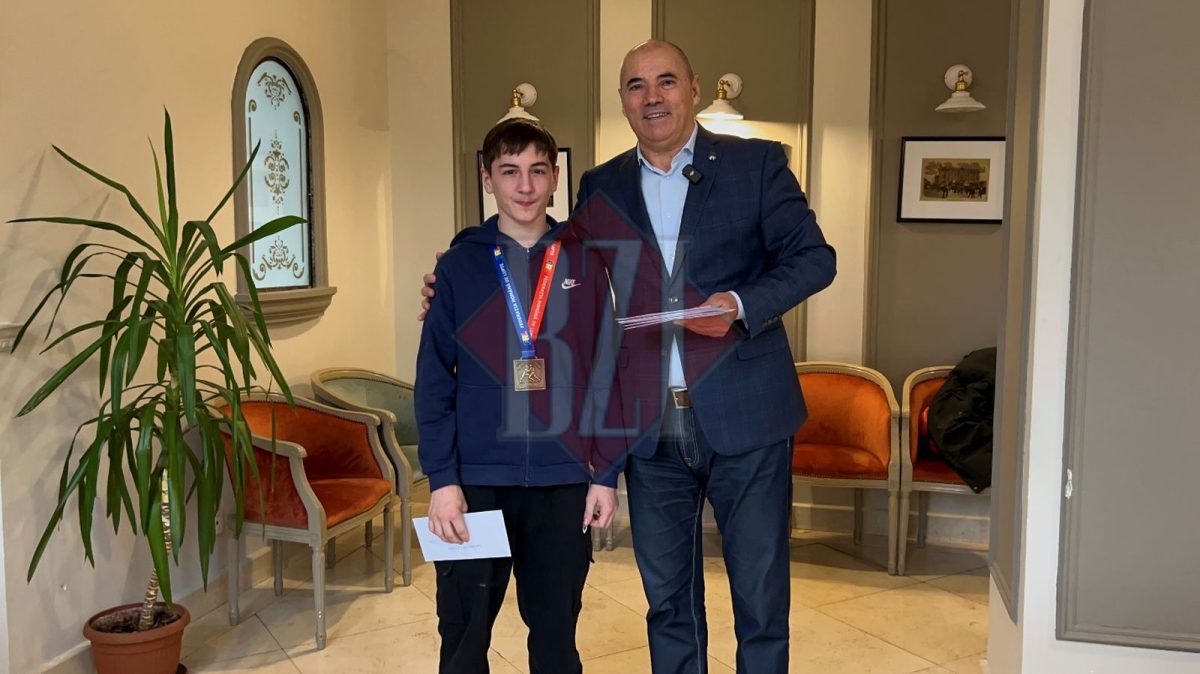 Afaceristul Vasile Pușcașu i-a premiat pe campionii de la lupte libere din Iași. Sportivii de la CSS Unirea au avut rezultate incredibile