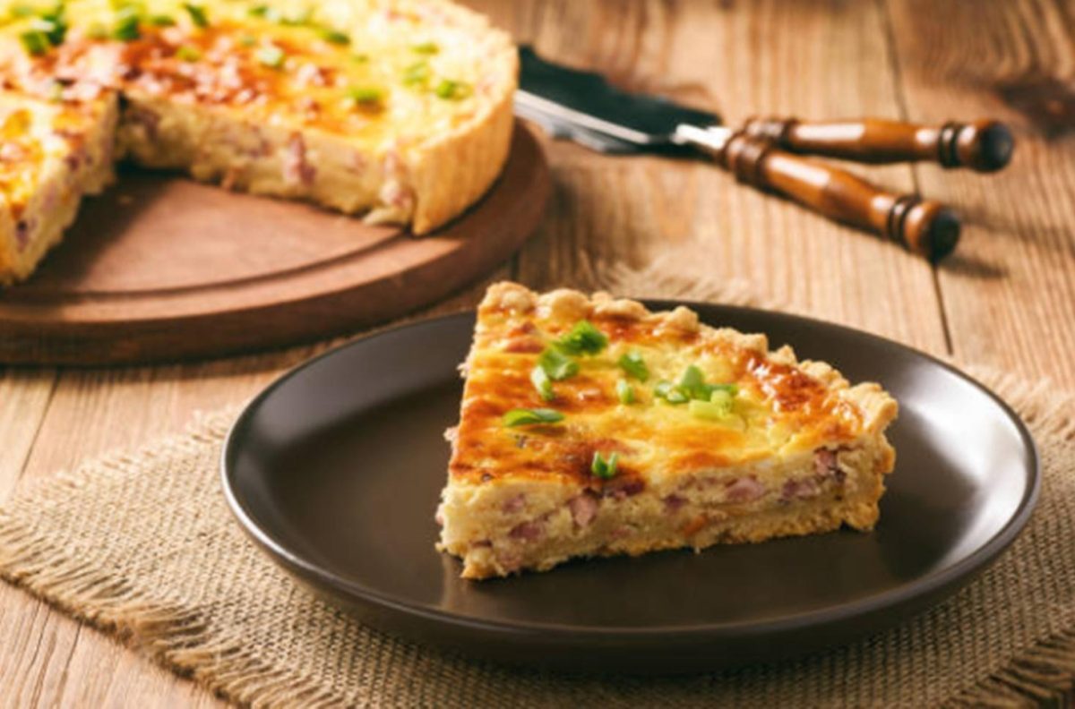 Cea mai delicioasă rețetă de quiche lorraine. De ce ai nevoie și cum se prepară