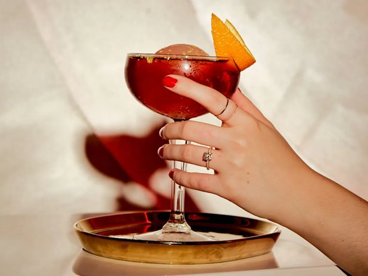 Rețetă de Negroni. Cum să pregătești cel mai bun cocktail