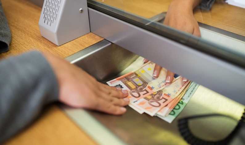 Lovitură pentru toți românii care au rate la bănci! BNR a făcut anunțul
